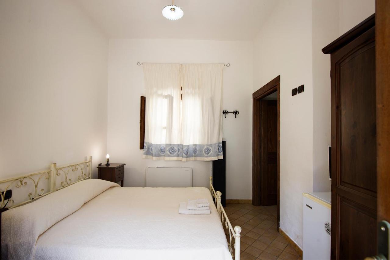 Antico Borgo 2* Galtellì